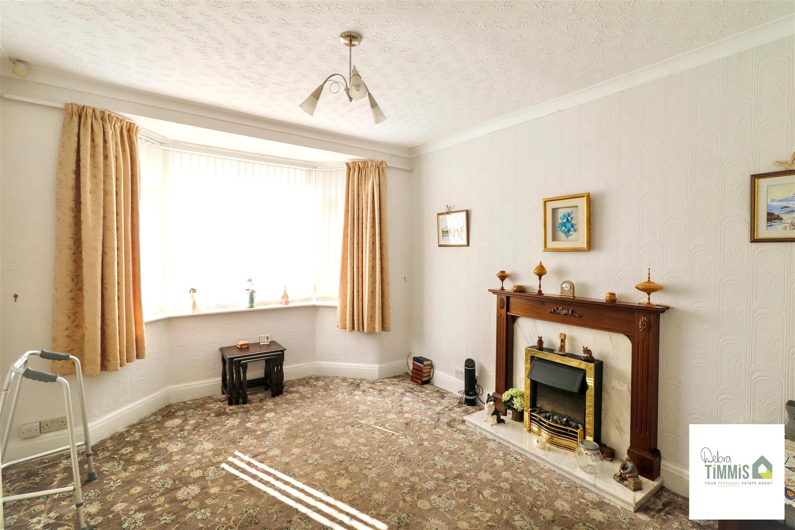 2 bed property in Burton Crescent, Stoke-On-Trent
